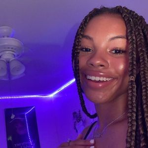 Meet your Posher, Bailey